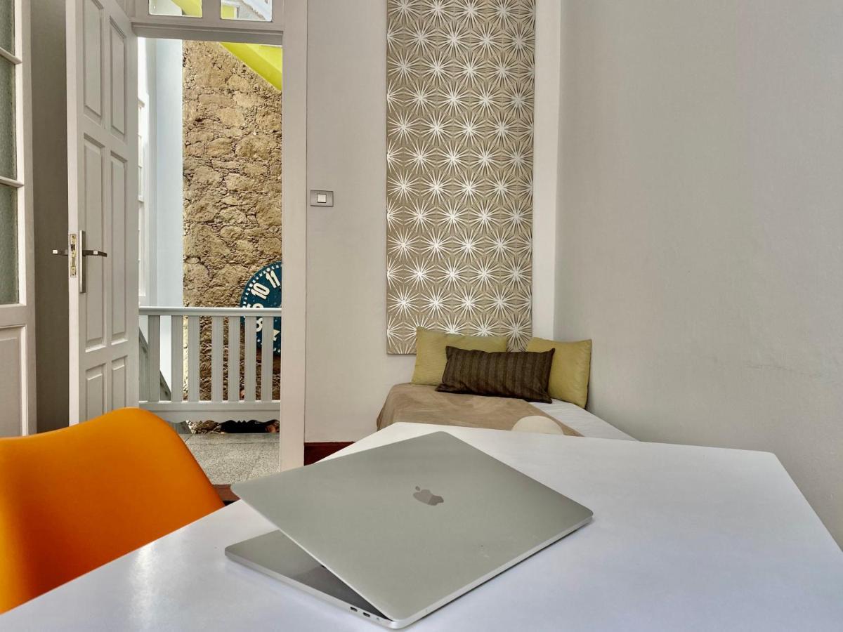 Traditional Townhouse With Private Rooftop Terrace Las Palmas de Gran Canaria Bagian luar foto